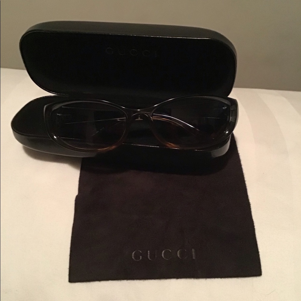 Gucci sun glasses